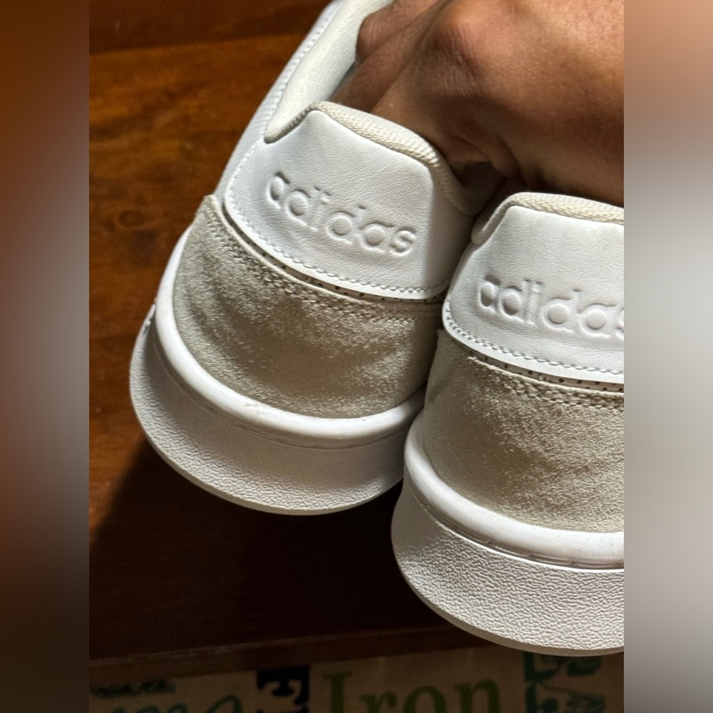 Adidas - Picture 5 of 6